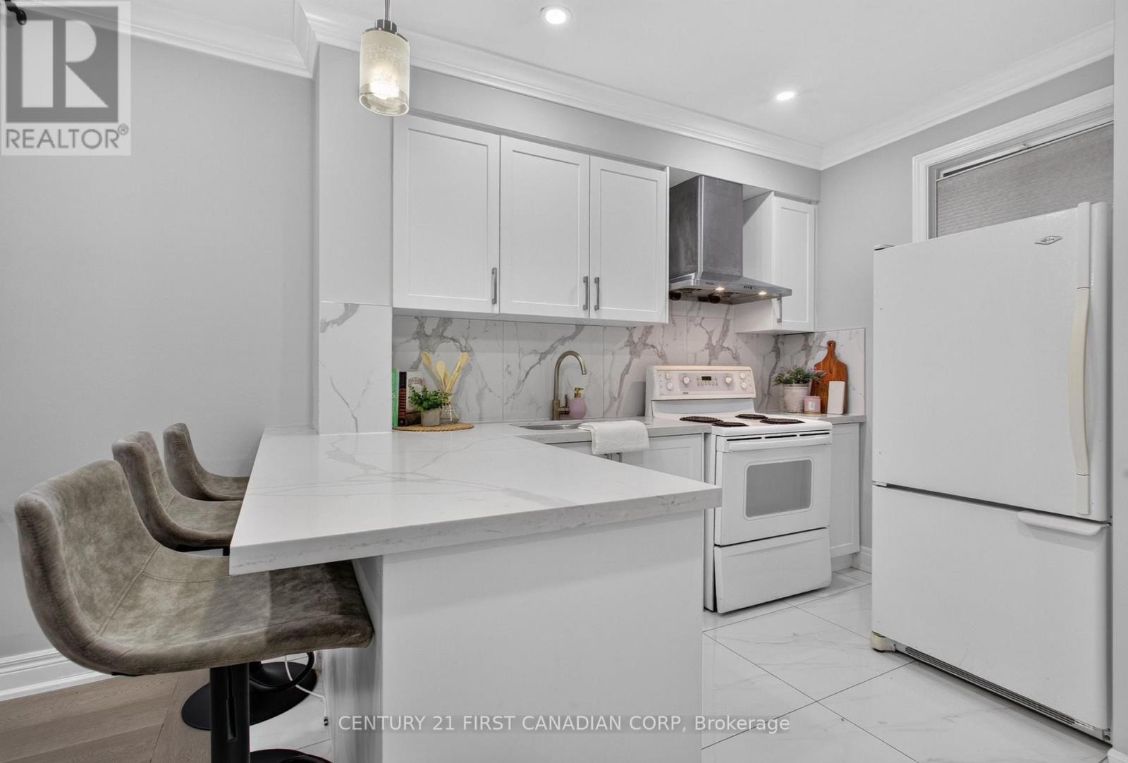 384 Wharncliffe Road S, London South, Ontario  N6J 2M1 - Photo 3 - X13657188