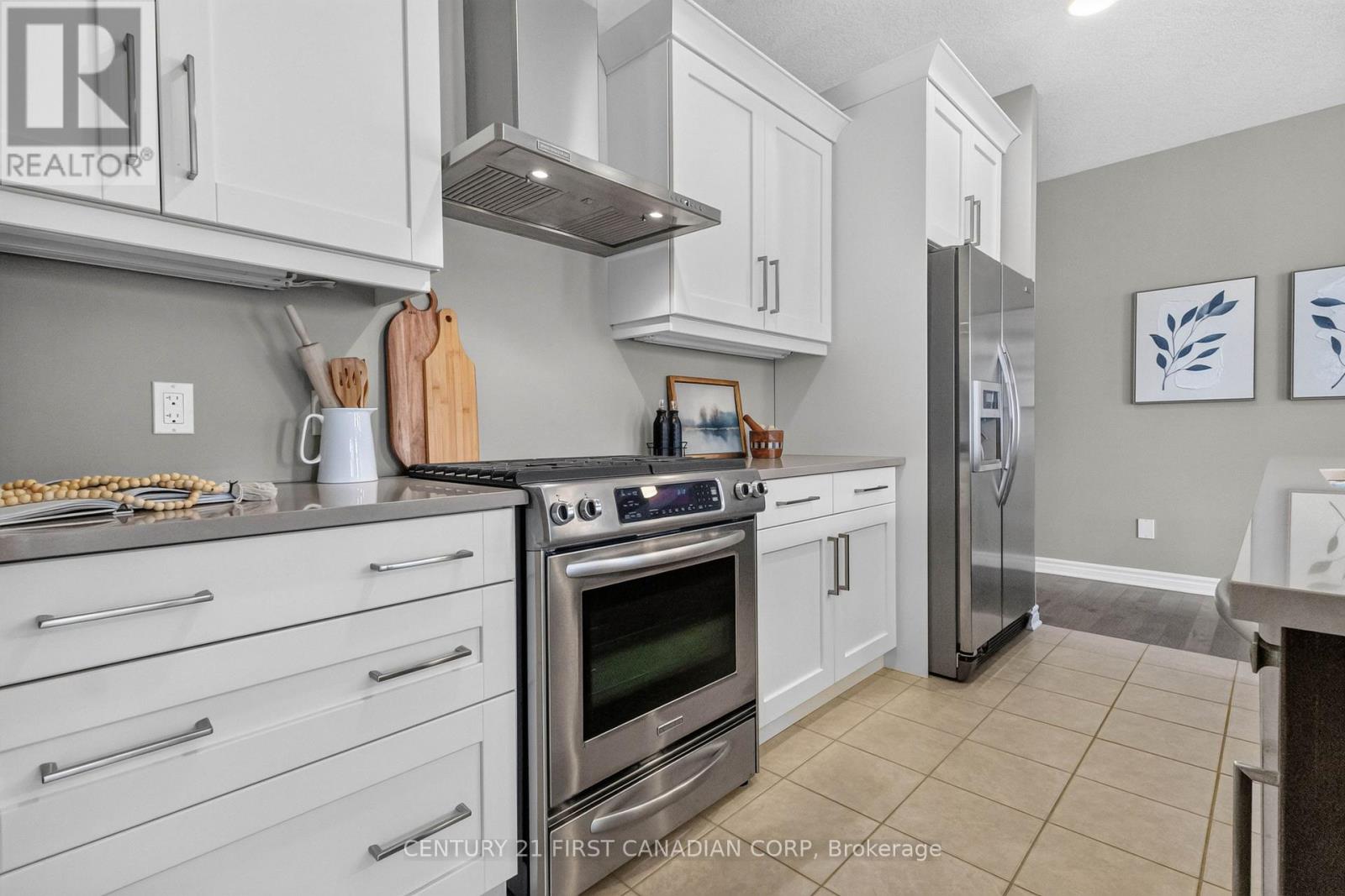 3183 Pincombe Drive, London South, Ontario  N6L 0B4 - Photo 10 - X13657318