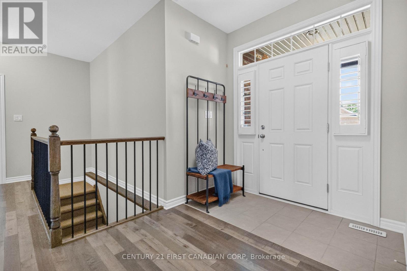 3183 Pincombe Drive, London South, Ontario  N6L 0B4 - Photo 4 - X13657318
