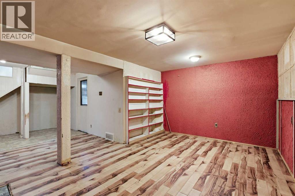 7807 Olympia Bay Se, Calgary, Alberta  T2C 1N7 - Photo 31 - A2334906