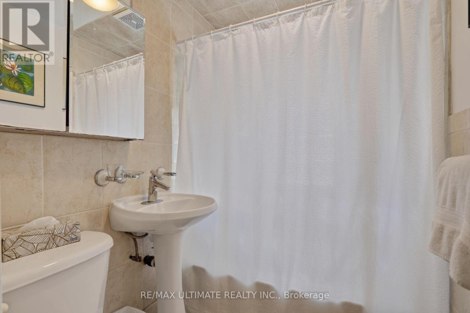 11 Midholm Drive, Toronto, Ontario  M1K 3A9 - Photo 33 - E13657314