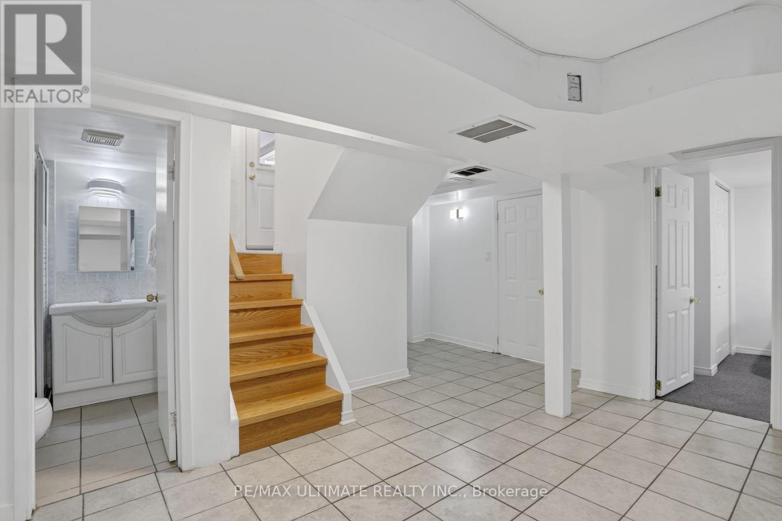 11 Midholm Drive, Toronto, Ontario  M1K 3A9 - Photo 44 - E13657314