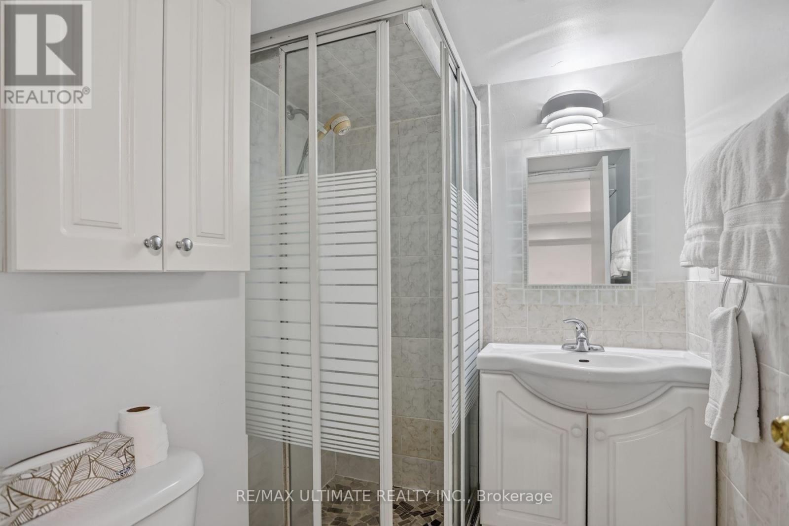 11 Midholm Drive, Toronto, Ontario  M1K 3A9 - Photo 45 - E13657314