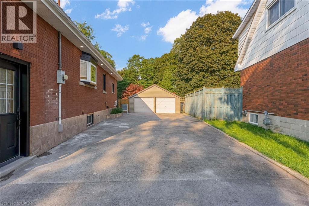 63 Hardale Crescent, Hamilton, Ontario  L8T 1K9 - Photo 2 - 40854584