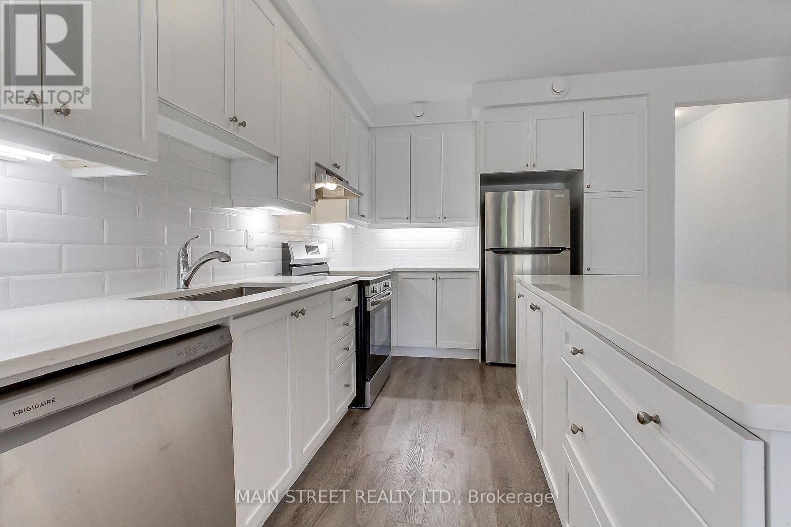 2968 Murphy Place, Innisfil, Ontario  L9S 0S1 - Photo 5 - N13657152