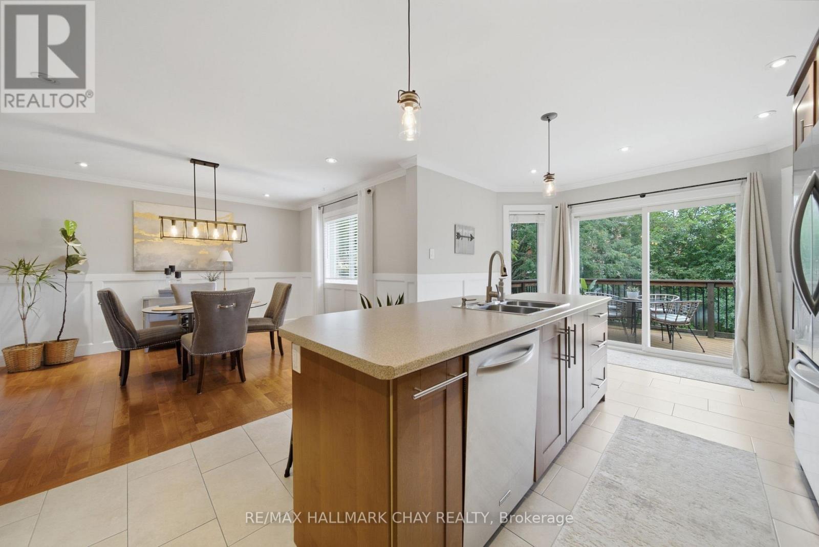 31 Falling Brook Drive, Barrie, Ontario  L4N 7E9 - Photo 17 - S13657108