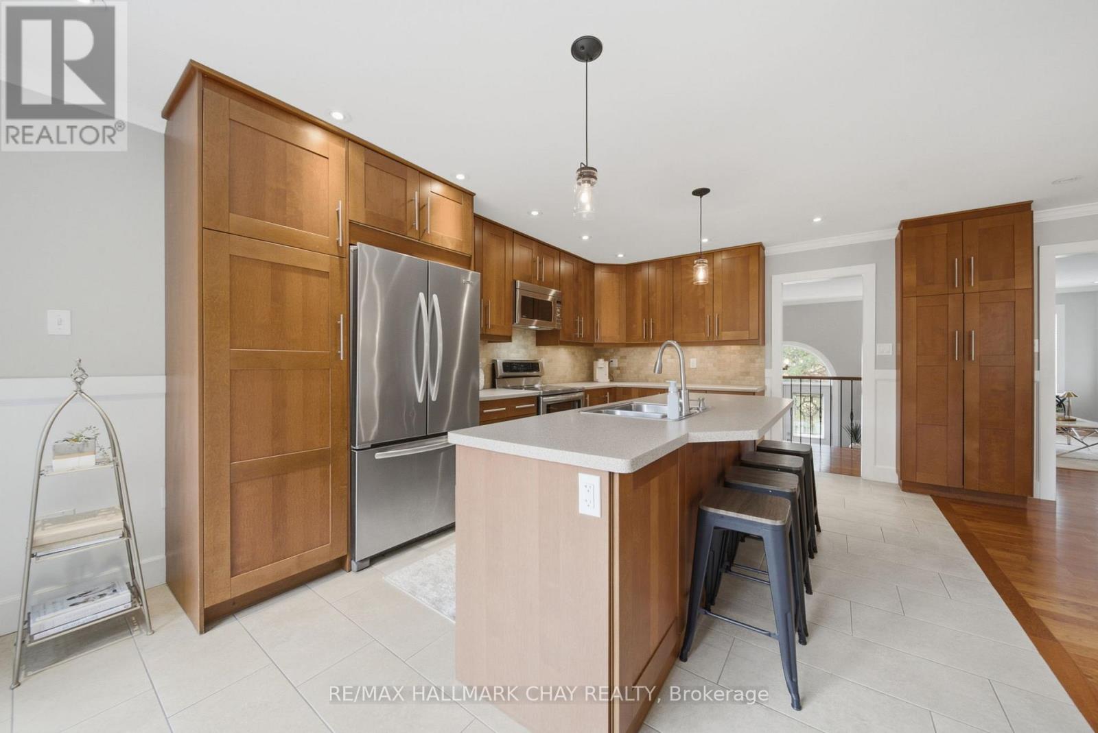 31 Falling Brook Drive, Barrie, Ontario  L4N 7E9 - Photo 19 - S13657108