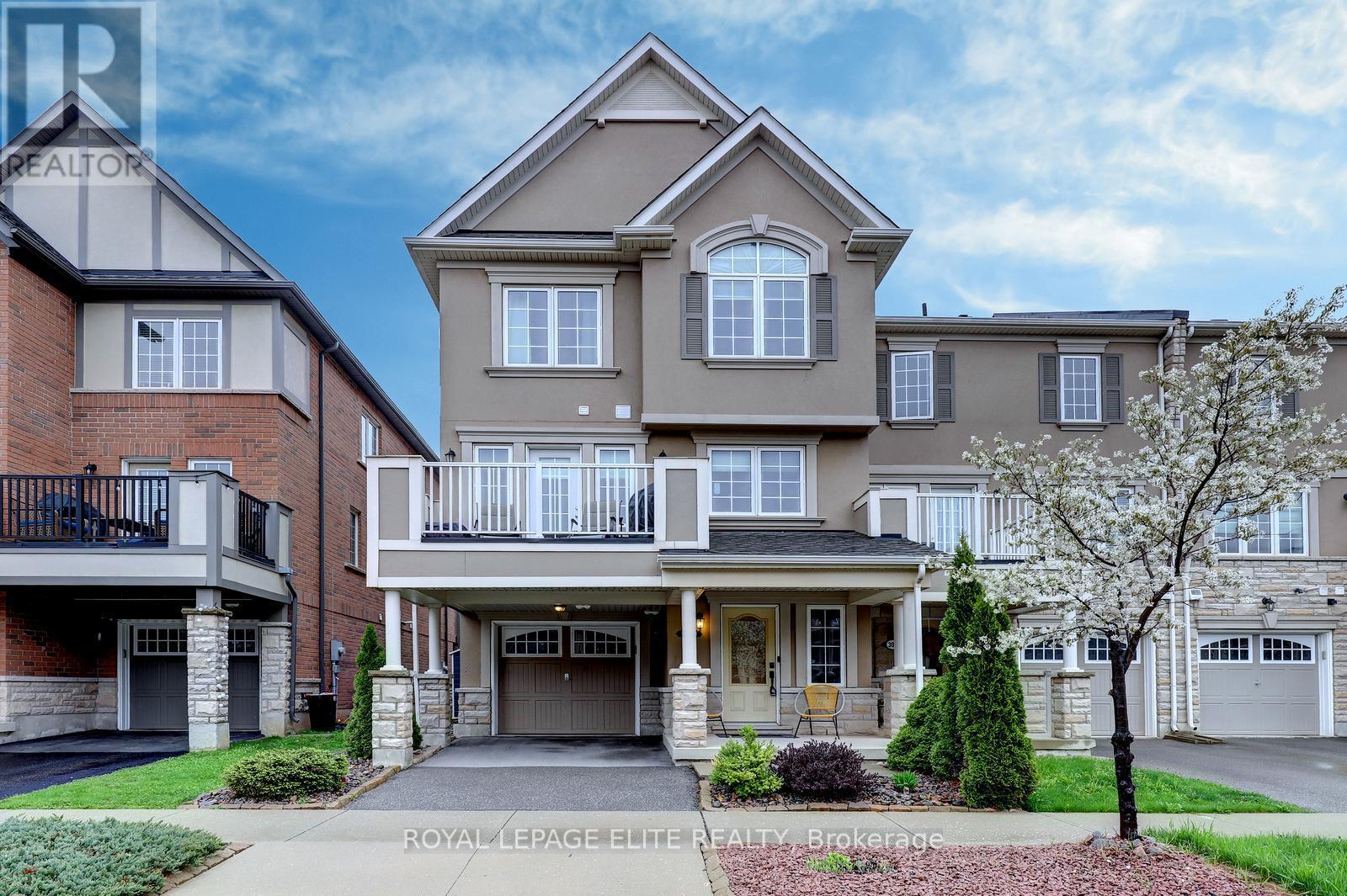 304 SARAH CLINE DRIVE, Oakville, Ontario
