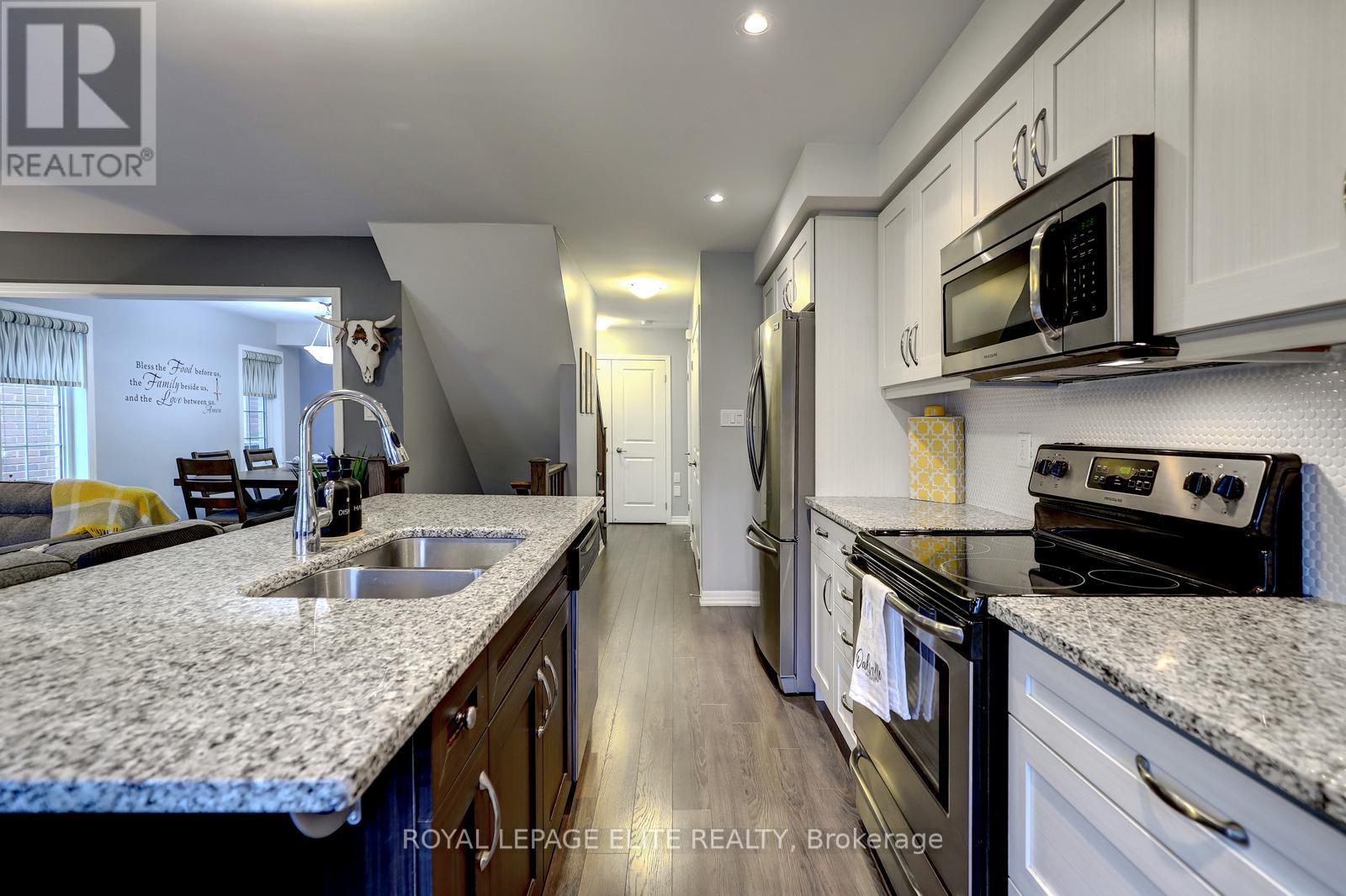 304 Sarah Cline Drive, Oakville, Ontario  L6M 0V7 - Photo 13 - W13657130