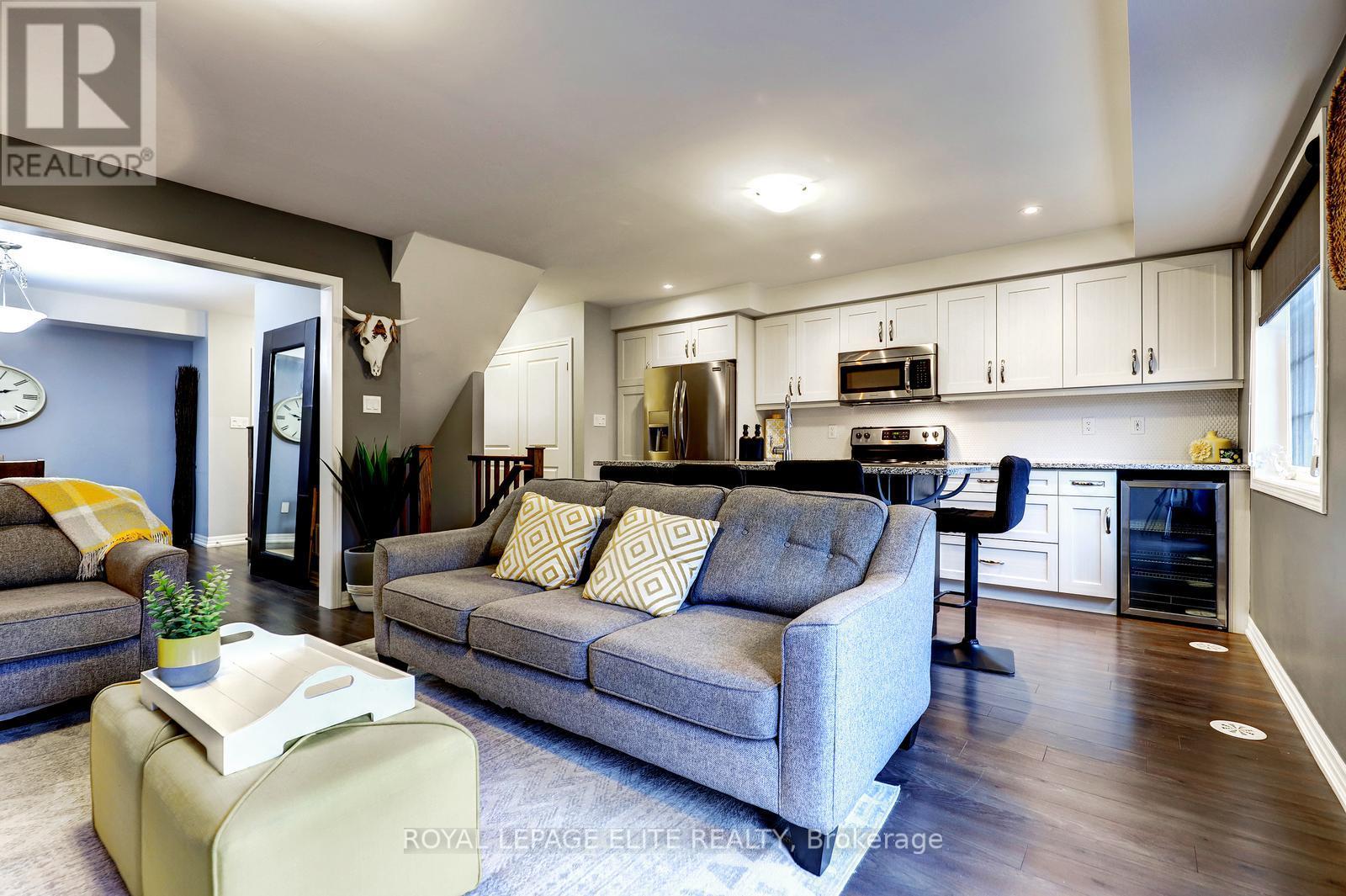 304 Sarah Cline Drive, Oakville, Ontario  L6M 0V7 - Photo 18 - W13657130