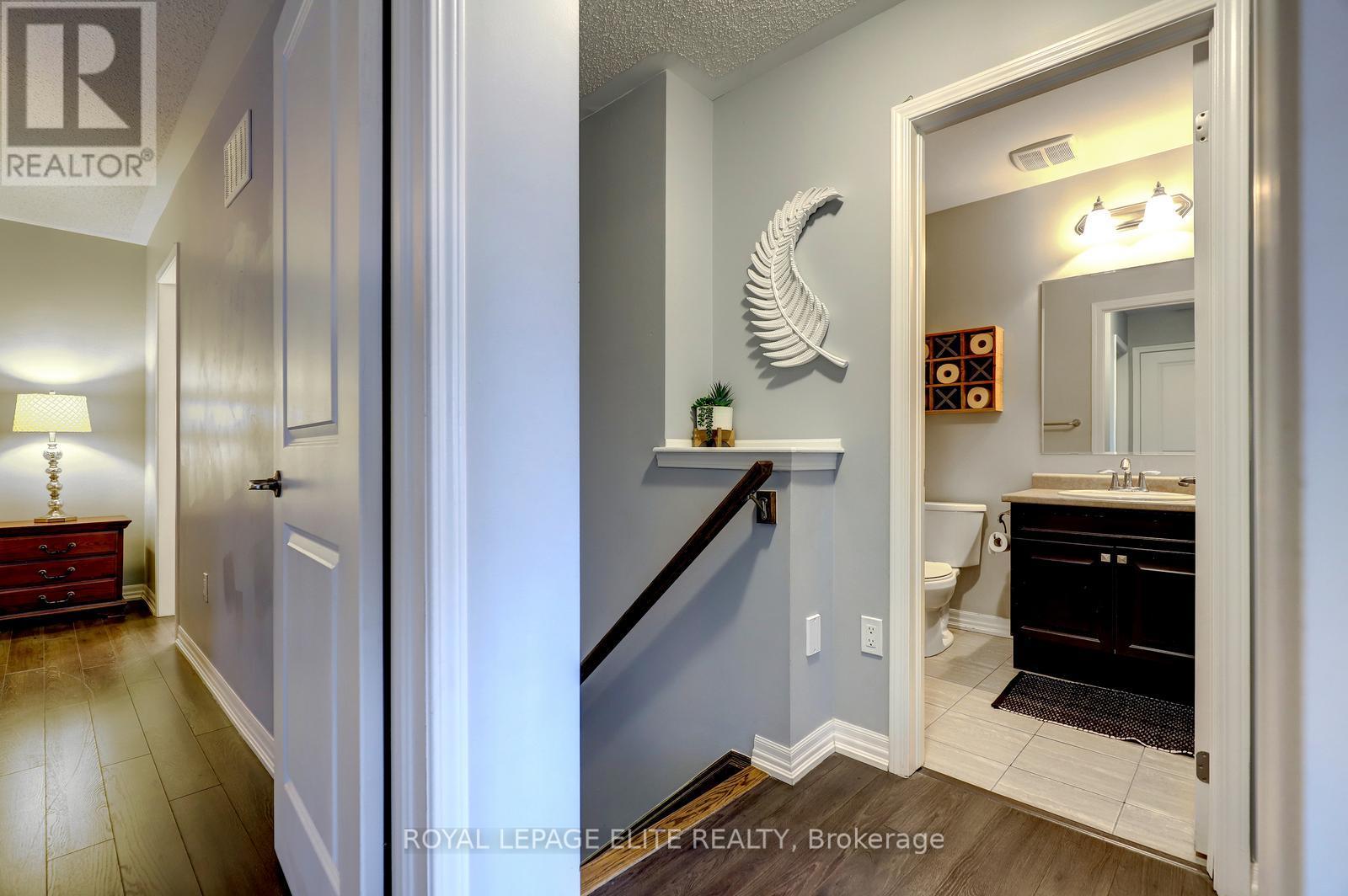 304 Sarah Cline Drive, Oakville, Ontario  L6M 0V7 - Photo 24 - W13657130