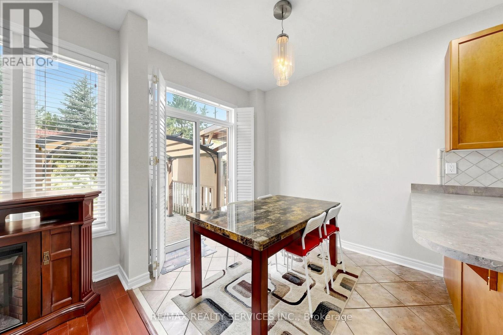 50 Rocky Point Crescent, Brampton, Ontario  L6V 4R7 - Photo 14 - W13657296