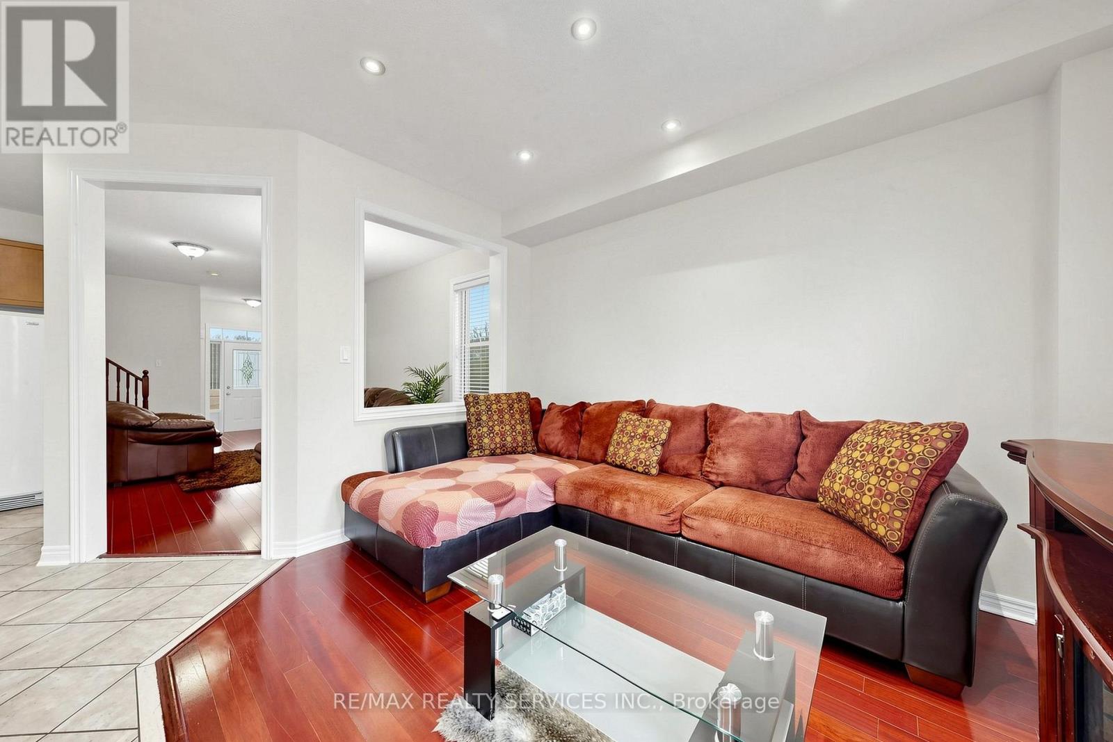 50 Rocky Point Crescent, Brampton, Ontario  L6V 4R7 - Photo 17 - W13657296
