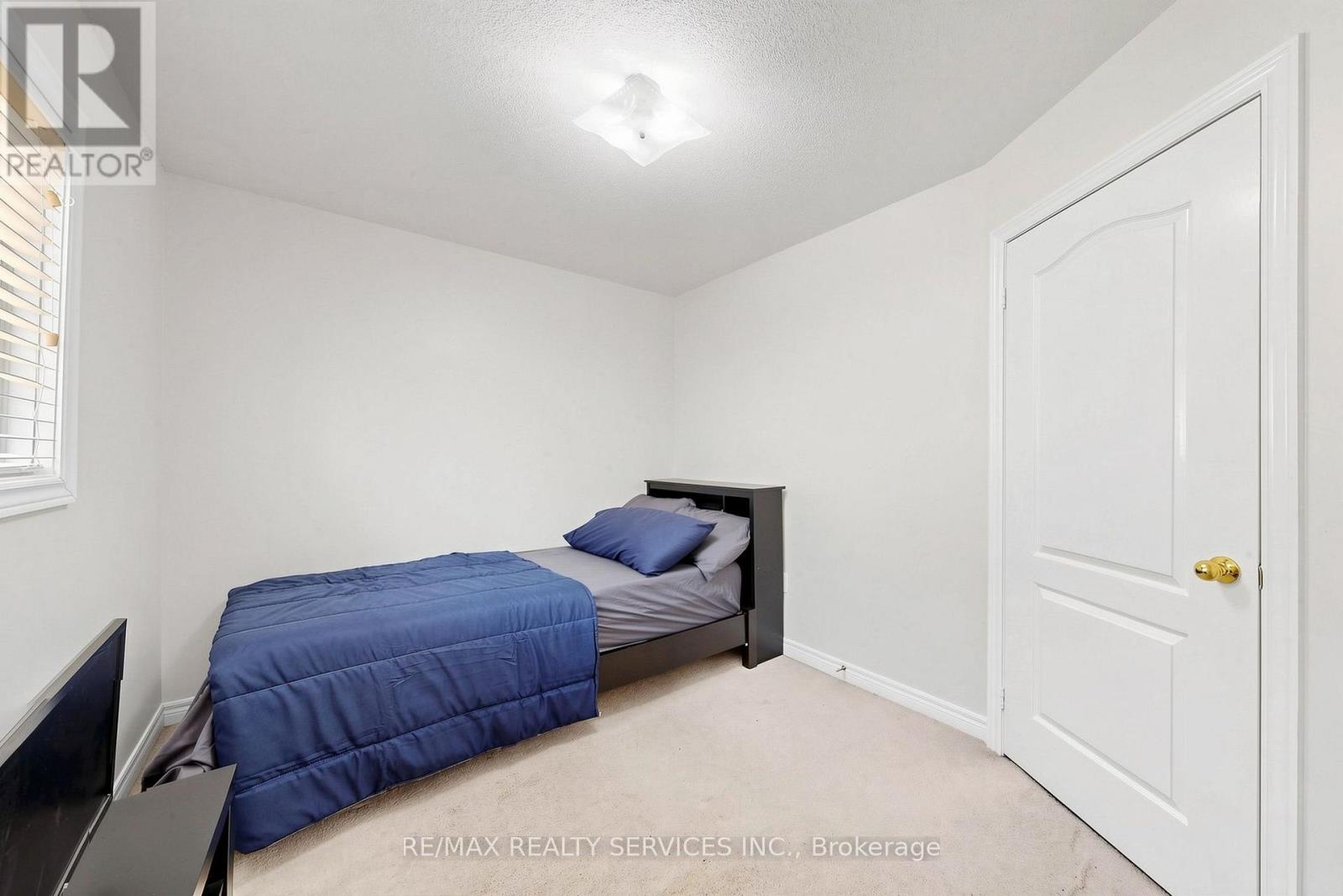 50 Rocky Point Crescent, Brampton, Ontario  L6V 4R7 - Photo 27 - W13657296