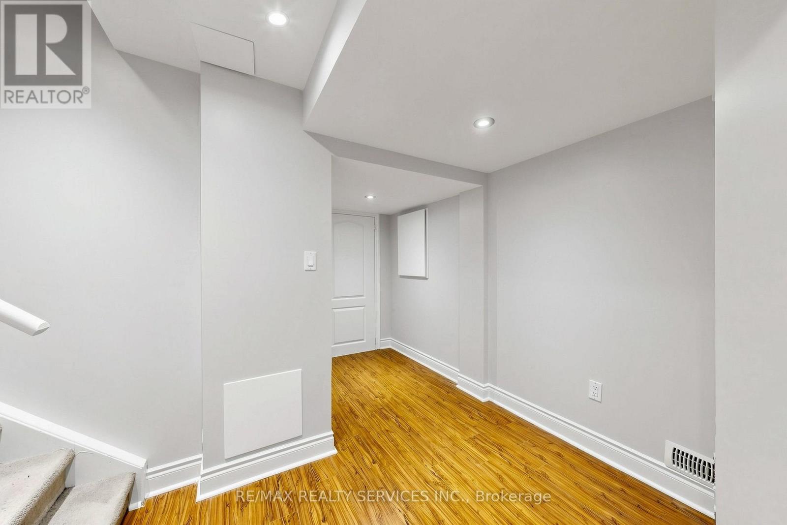 50 Rocky Point Crescent, Brampton, Ontario  L6V 4R7 - Photo 36 - W13657296