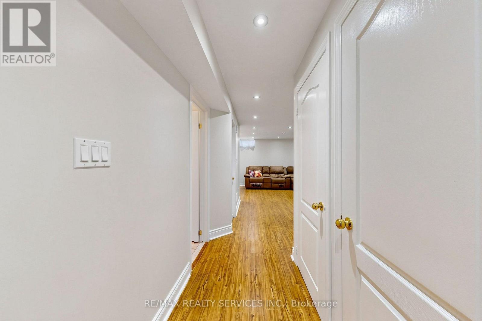 50 Rocky Point Crescent, Brampton, Ontario  L6V 4R7 - Photo 37 - W13657296