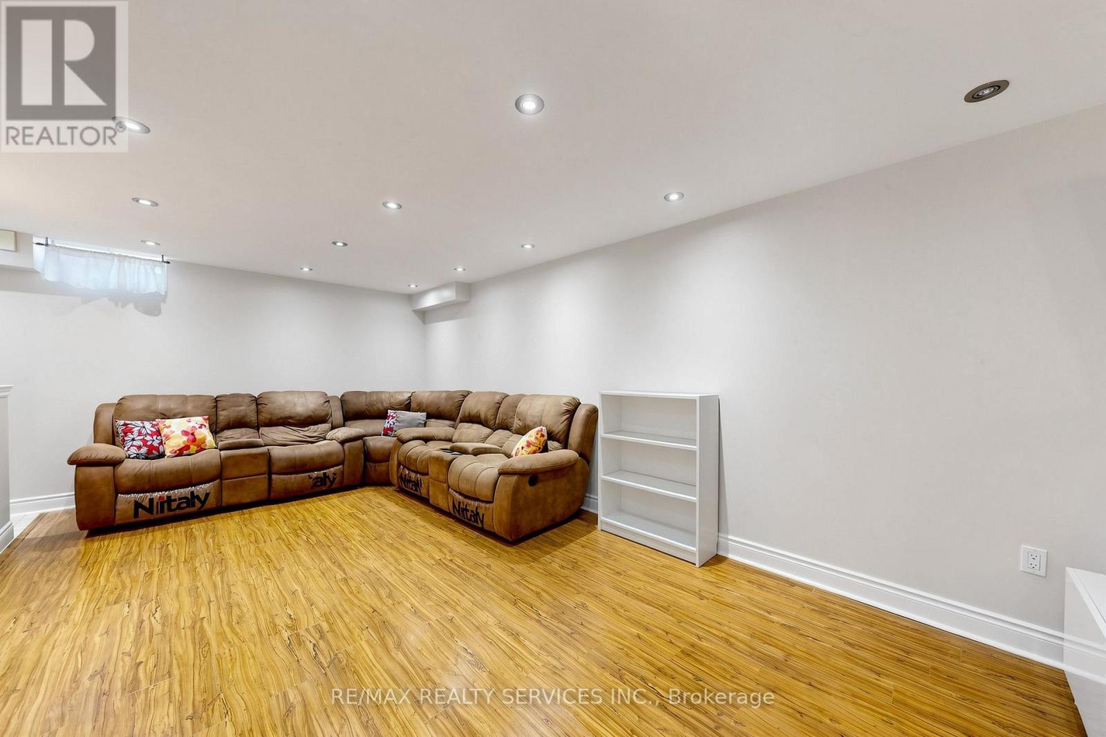 50 Rocky Point Crescent, Brampton, Ontario  L6V 4R7 - Photo 39 - W13657296