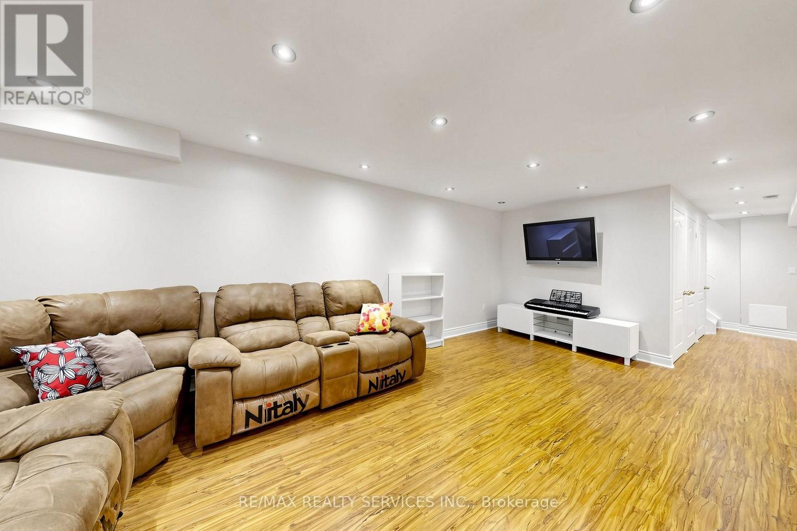 50 Rocky Point Crescent, Brampton, Ontario  L6V 4R7 - Photo 40 - W13657296