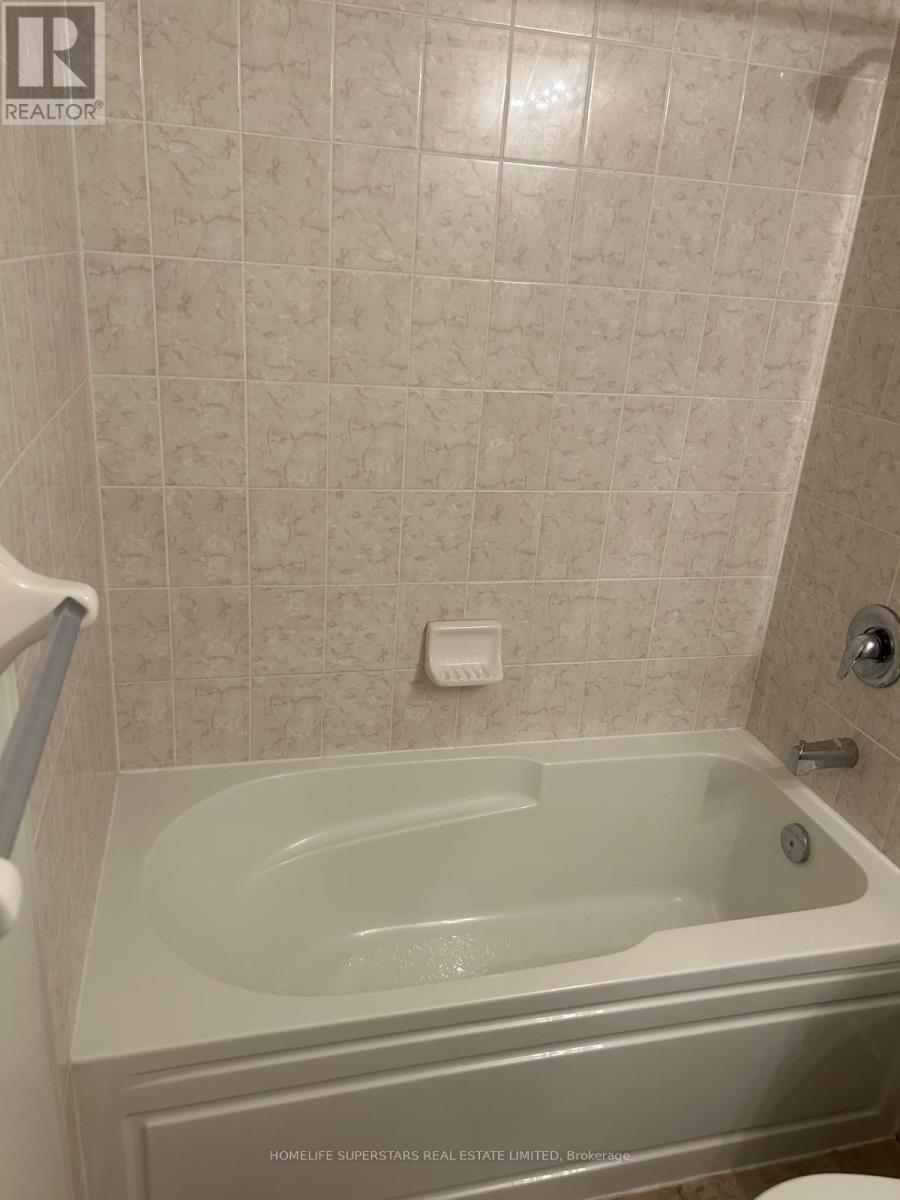 1006 - 349 Rathburn Road W, Mississauga, Ontario L5B 0G9 - Photo 13 - W13634984