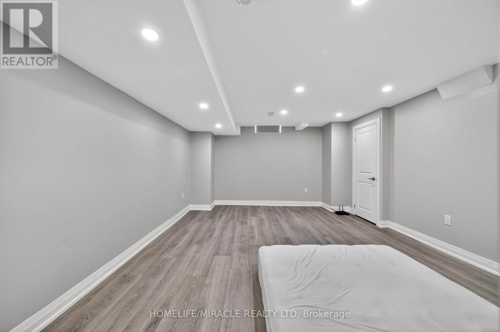 220 Great Falls Boulevard, Hamilton, Ontario  L8B 1Z1 - Photo 39 - X13657190