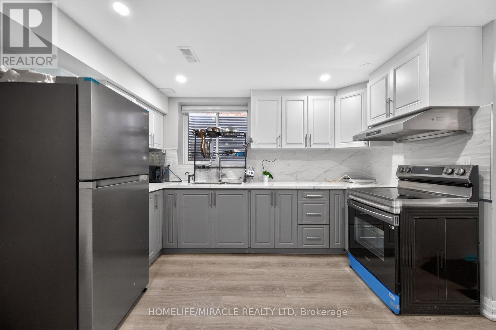 220 Great Falls Boulevard, Hamilton, Ontario  L8B 1Z1 - Photo 41 - X13657190