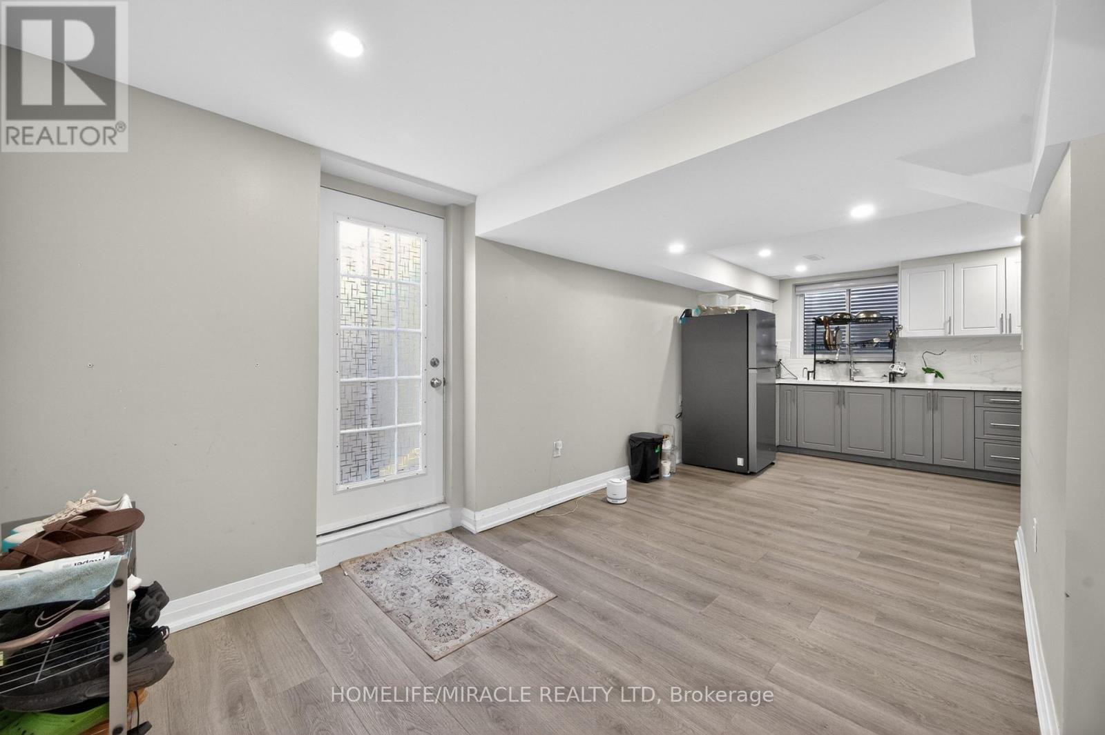 220 Great Falls Boulevard, Hamilton, Ontario  L8B 1Z1 - Photo 42 - X13657190