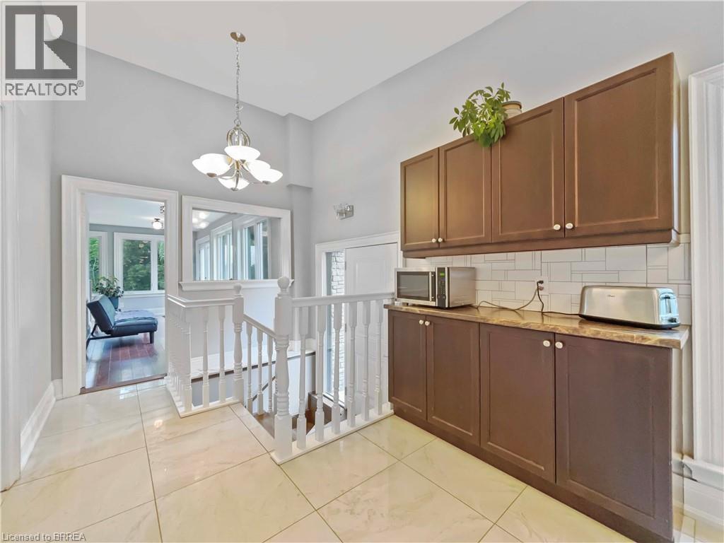 138 Cockshutt Road, Brantford, Ontario  N3T 5L6 - Photo 9 - 40844991