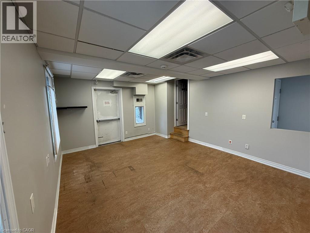 446 Plains Road E, Burlington, Ontario  L7T 2E1 - Photo 7 - 40807537