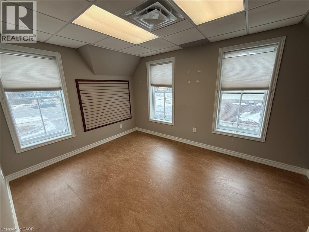 446 Plains Road E, Burlington, Ontario  L7T 2E1 - Photo 12 - 40807537