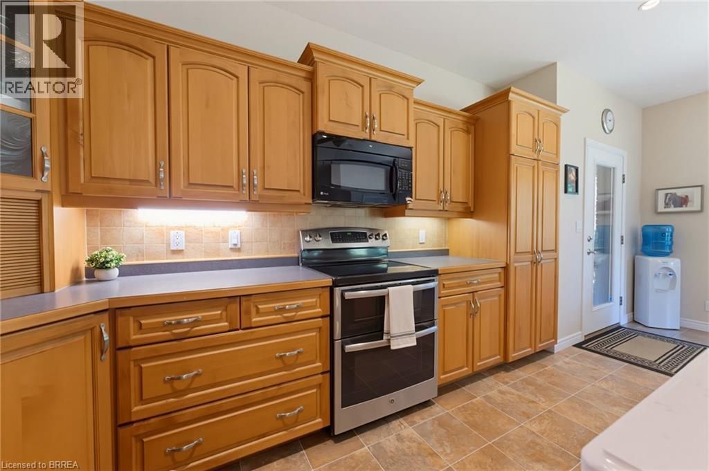 301 Governors Road E, Paris, Ontario  N3L 3E1 - Photo 9 - 40853865