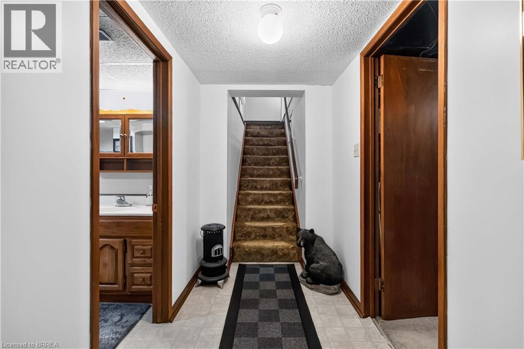 8 Avondale Crescent, Brantford, Ontario  N3S 4L5 - Photo 17 - 40854004
