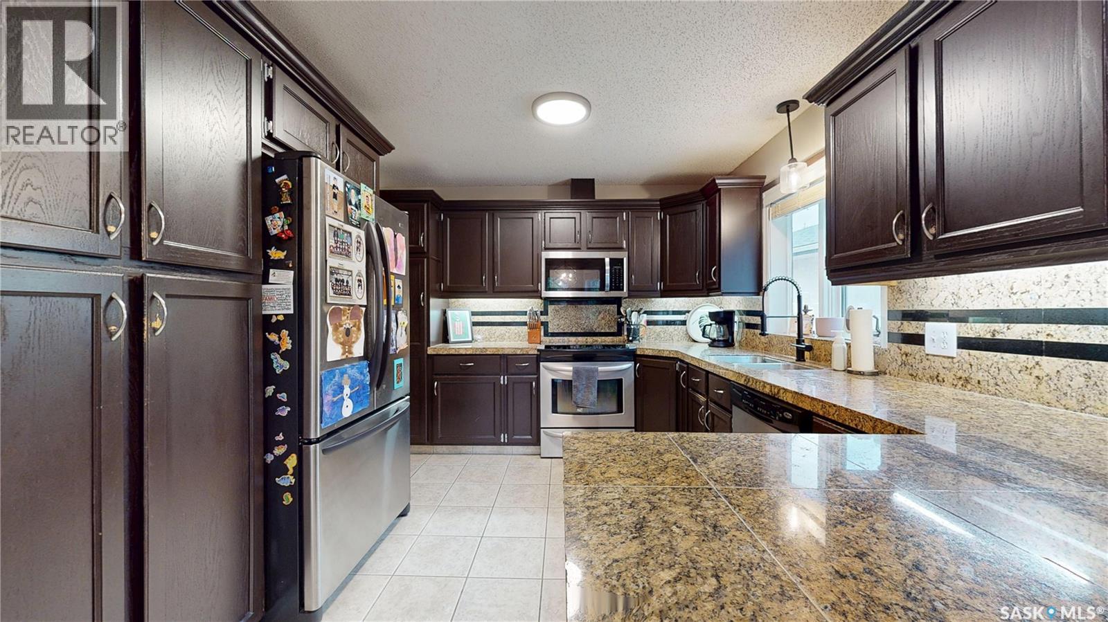 3107 Andreychuk Place E, Regina, Saskatchewan  S4V 2C5 - Photo 16 - SK045086