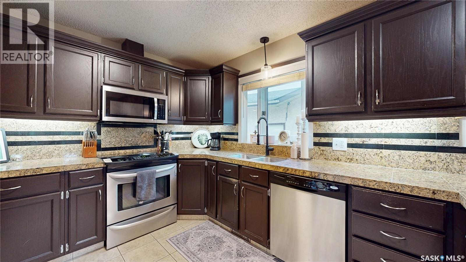 3107 Andreychuk Place E, Regina, Saskatchewan  S4V 2C5 - Photo 18 - SK045086