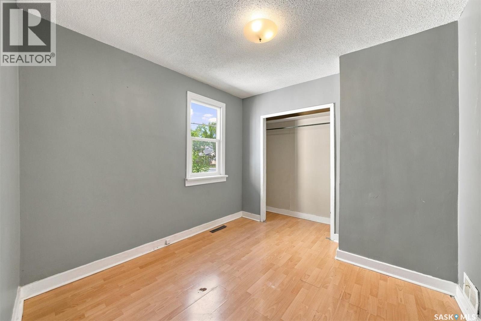 2204 Lorne Avenue, Saskatoon, Saskatchewan  S7J 0R9 - Photo 12 - SK045053