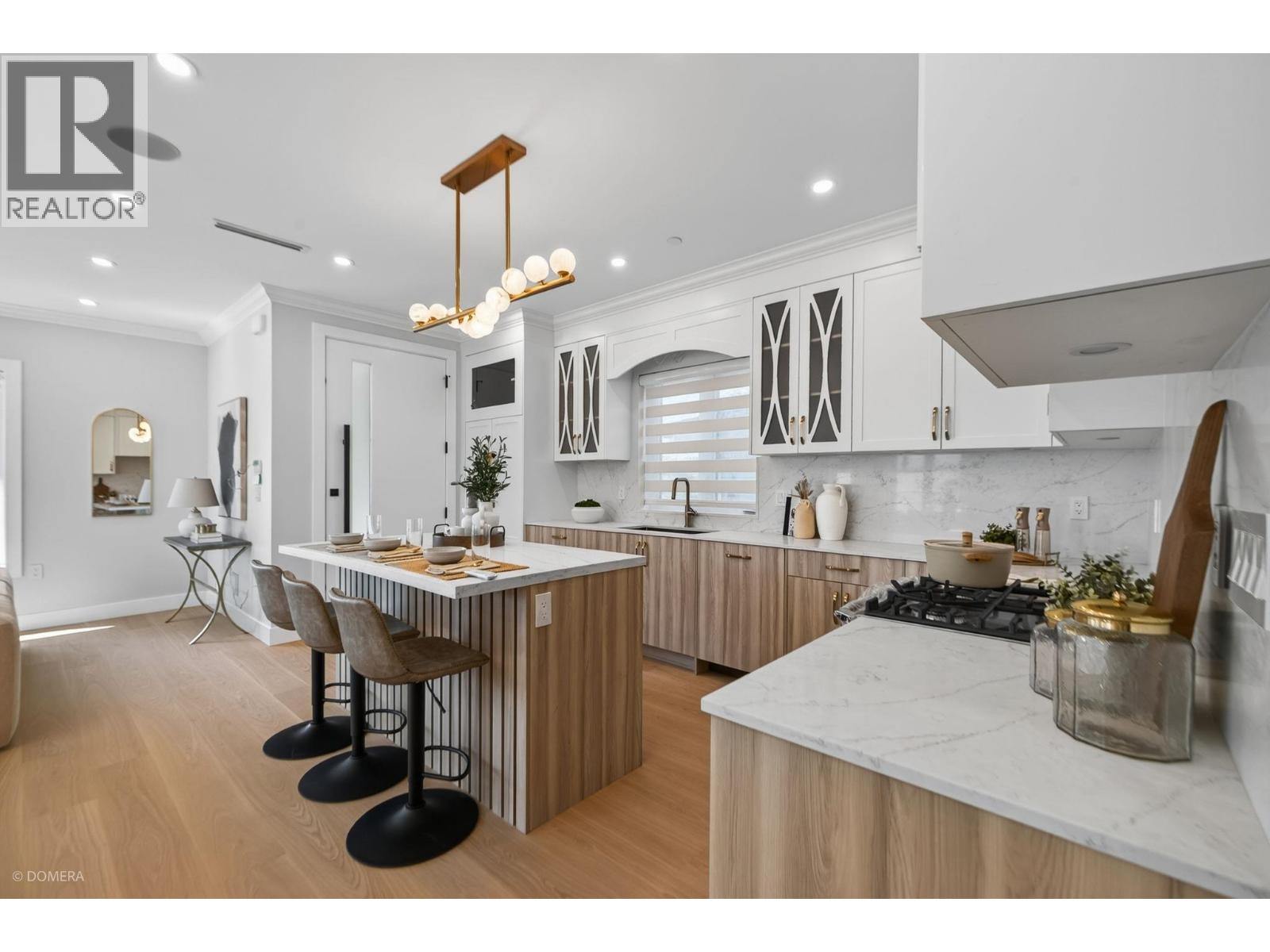 2 2035 51st Street, Vancouver, British Columbia  V5P 1W2 - Photo 8 - R3151115