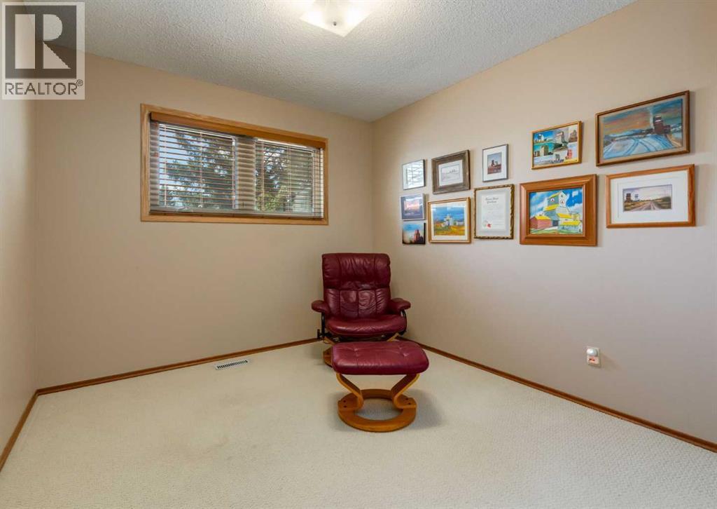 4808 Valiant Drive NW, Calgary, Alberta  T3A 1X2 - Photo 20 - A2313418