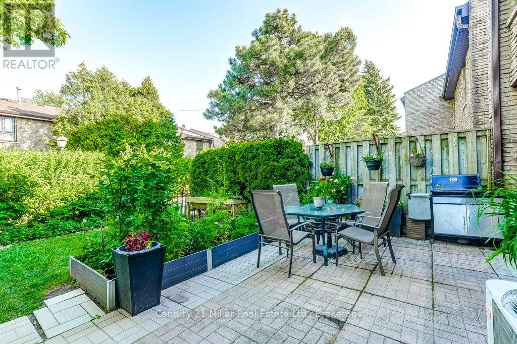 36 - 2605 Woodchester Drive, Mississauga, Ontario  L5K 2E3 - Photo 33 - W13657446