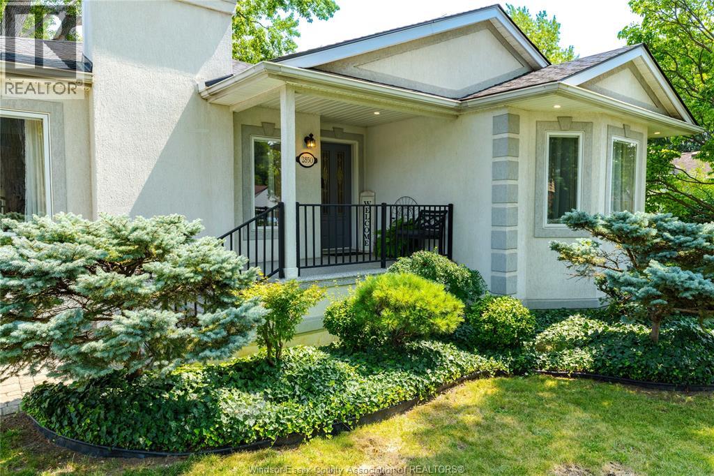 2850 Academy, Windsor, Ontario  N9E 2H1 - Photo 4 - 26019352