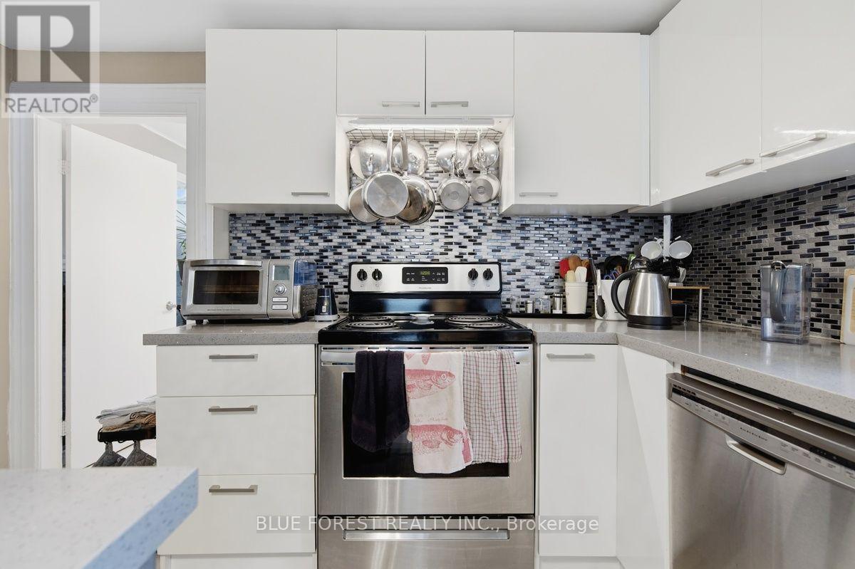 21 Isabel Street, St. Thomas, Ontario  N5R 3J7 - Photo 15 - X13657192