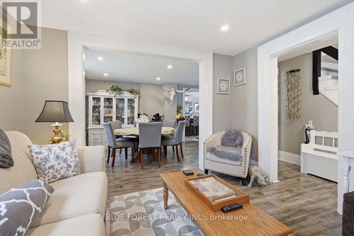 21 Isabel Street, St. Thomas, Ontario  N5R 3J7 - Photo 8 - X13657192