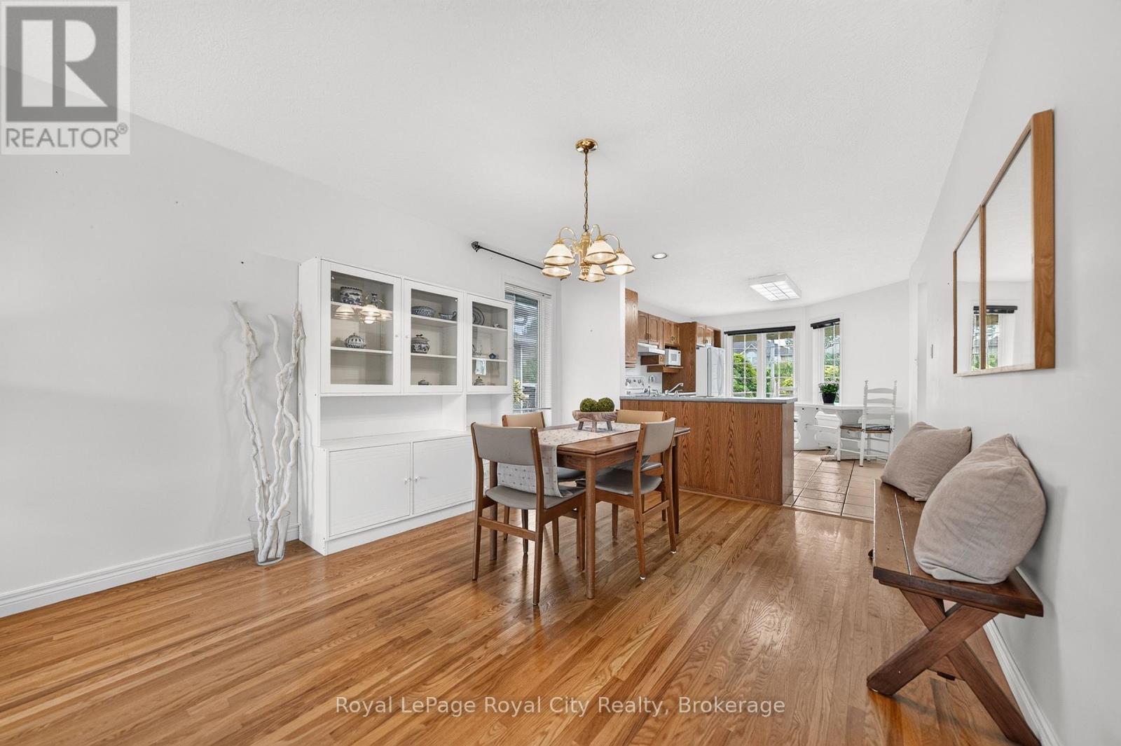 8 Whitetail Court, Guelph, Ontario  N1L 1H6 - Photo 7 - X13657370