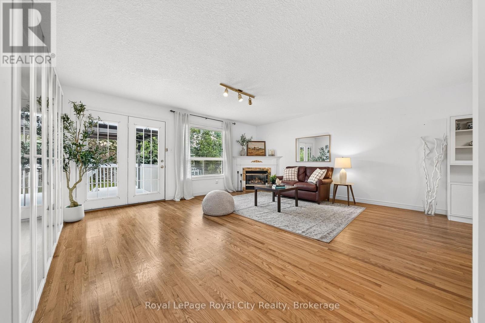 8 Whitetail Court, Guelph, Ontario  N1L 1H6 - Photo 9 - X13657370