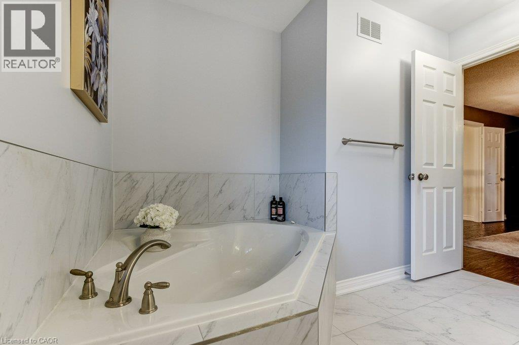 2527 Andover Road, Oakville, Ontario  L6H 6C3 - Photo 26 - 40854458