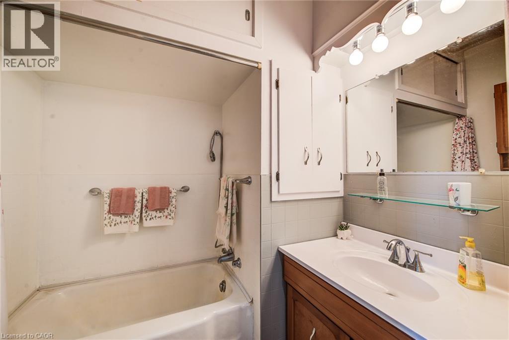 45 Clyde Street, Bluevale, Ontario  N0G 1G0 - Photo 24 - 40853666
