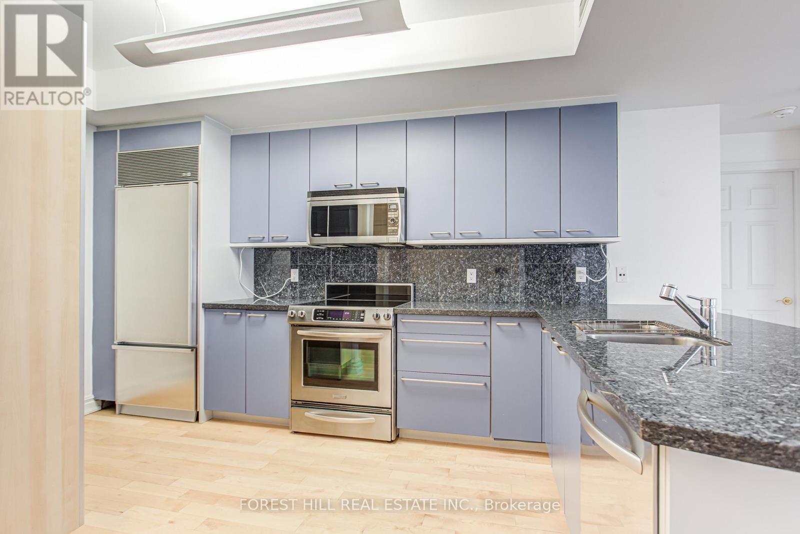 201 - 38 Avenue Road, Toronto, Ontario  M5R 2G2 - Photo 17 - C13657404