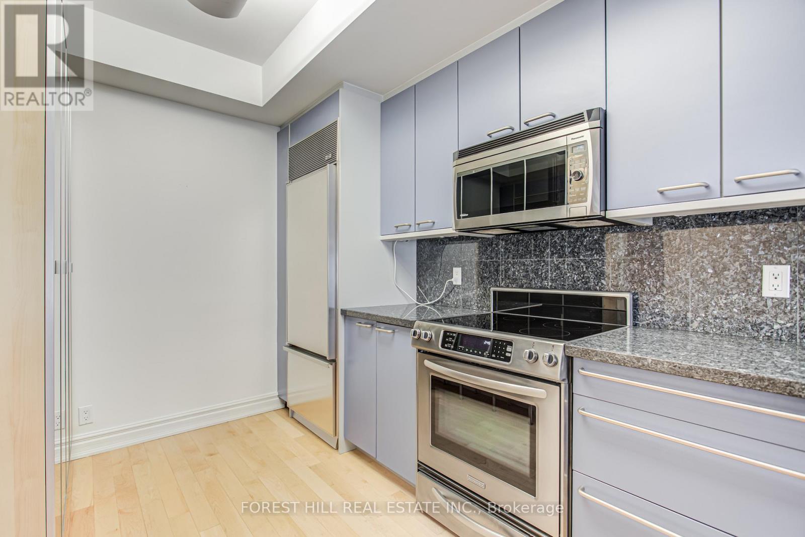 201 - 38 Avenue Road, Toronto, Ontario  M5R 2G2 - Photo 19 - C13657404