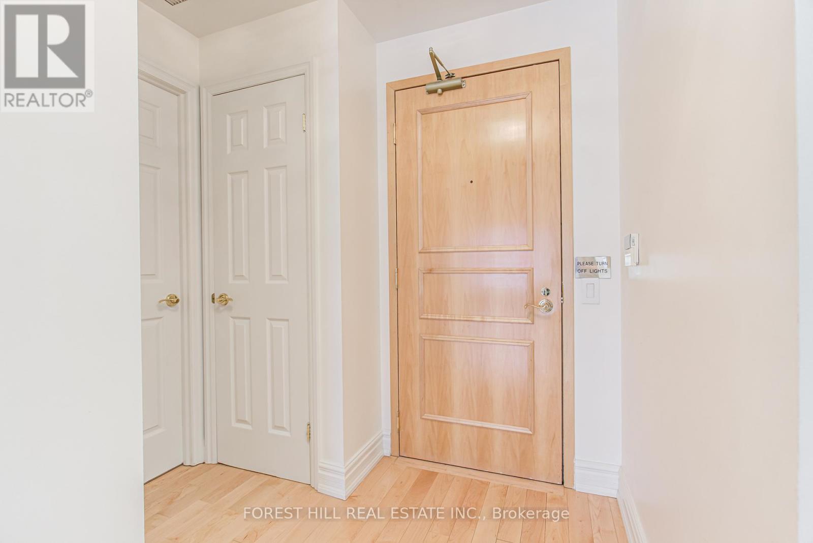201 - 38 Avenue Road, Toronto, Ontario  M5R 2G2 - Photo 7 - C13657404