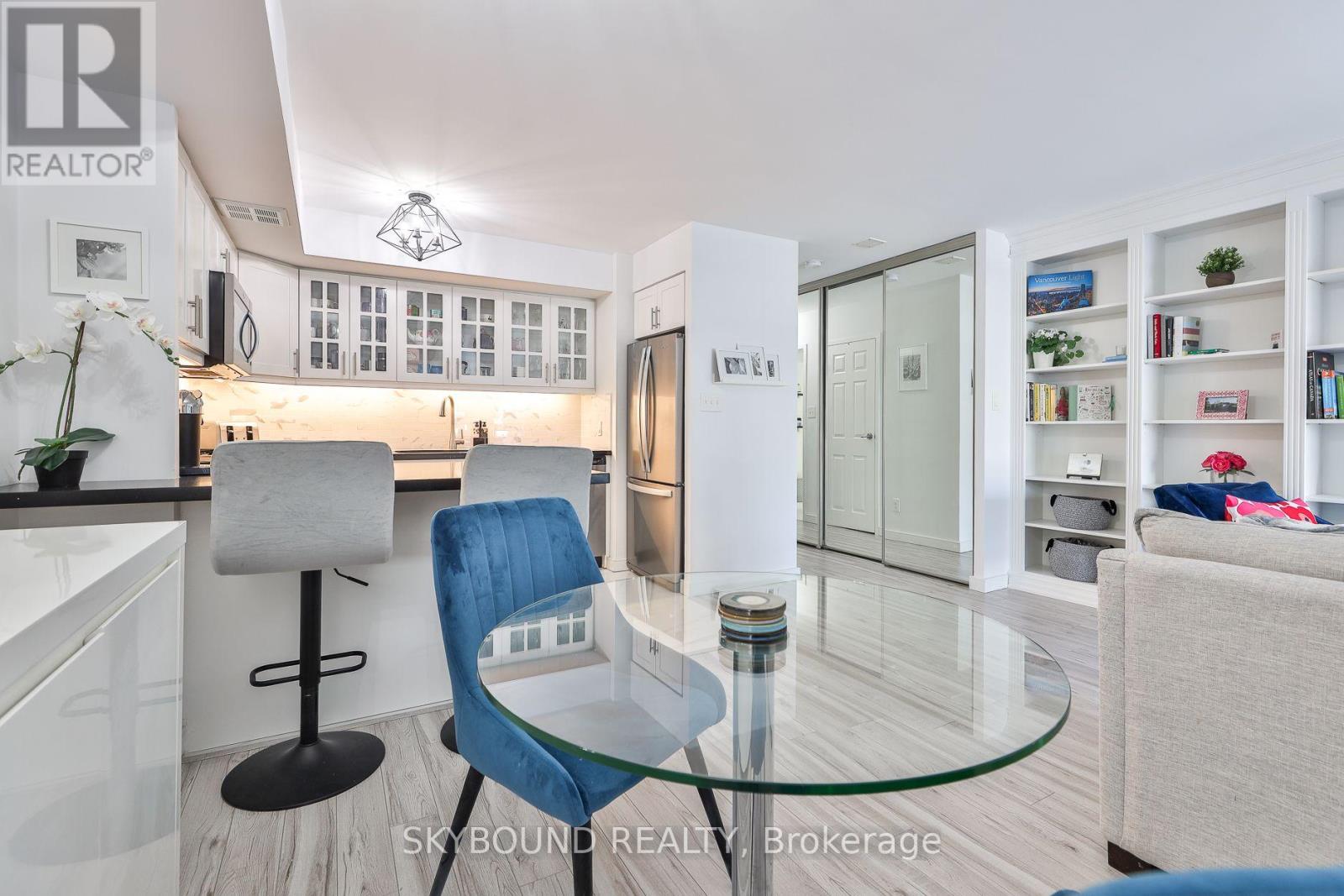 2206 - 25 The Esplanade, Toronto, Ontario M5E 1W5 - Photo 18 - C13657418