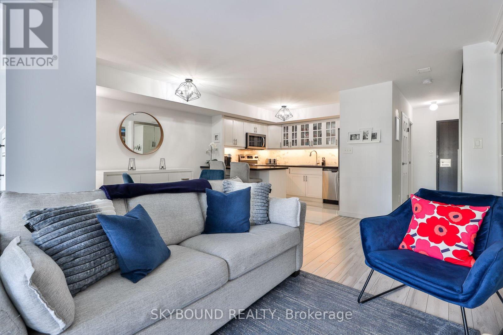 2206 - 25 The Esplanade, Toronto, Ontario M5E 1W5 - Photo 19 - C13657418