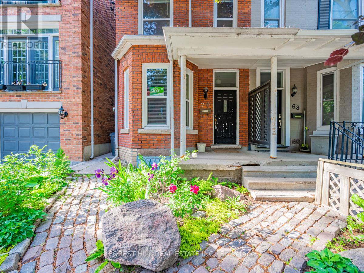 Upper - 70 Macpherson Avenue, Toronto, Ontario  M5R 1W8 - Photo 3 - C13657448